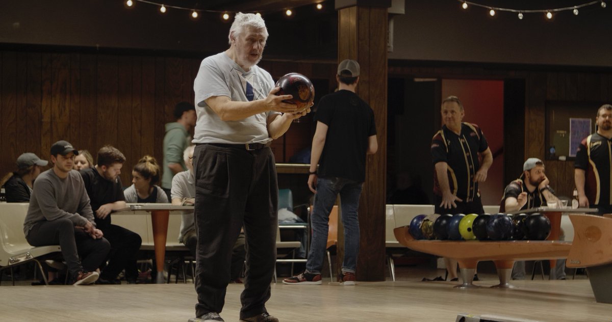samcullman's tweet photo. A bittersweet update for fans of @MichelleGuzows3 and @Mahalls20Lanes: Last month, Our League bowlers mourned the loss of long-time member Don Niznik who will be deeply missed but is now honored by a new trophy dedicated to him &amp; two other recently deceased Wed night fixtures 1/2 https://t.co/Z1rSqpav2R