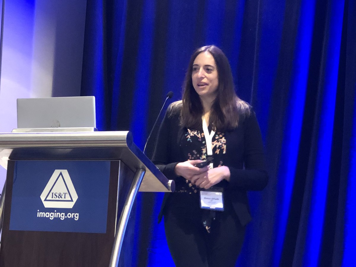 SDnAconf's tweet photo. Eleanor O’Keefe presenting on use of corrective lenses to alleviate vergence-accommodation mismatch in stereoscopic remote vision systems https://t.co/1wCrkNFk5u