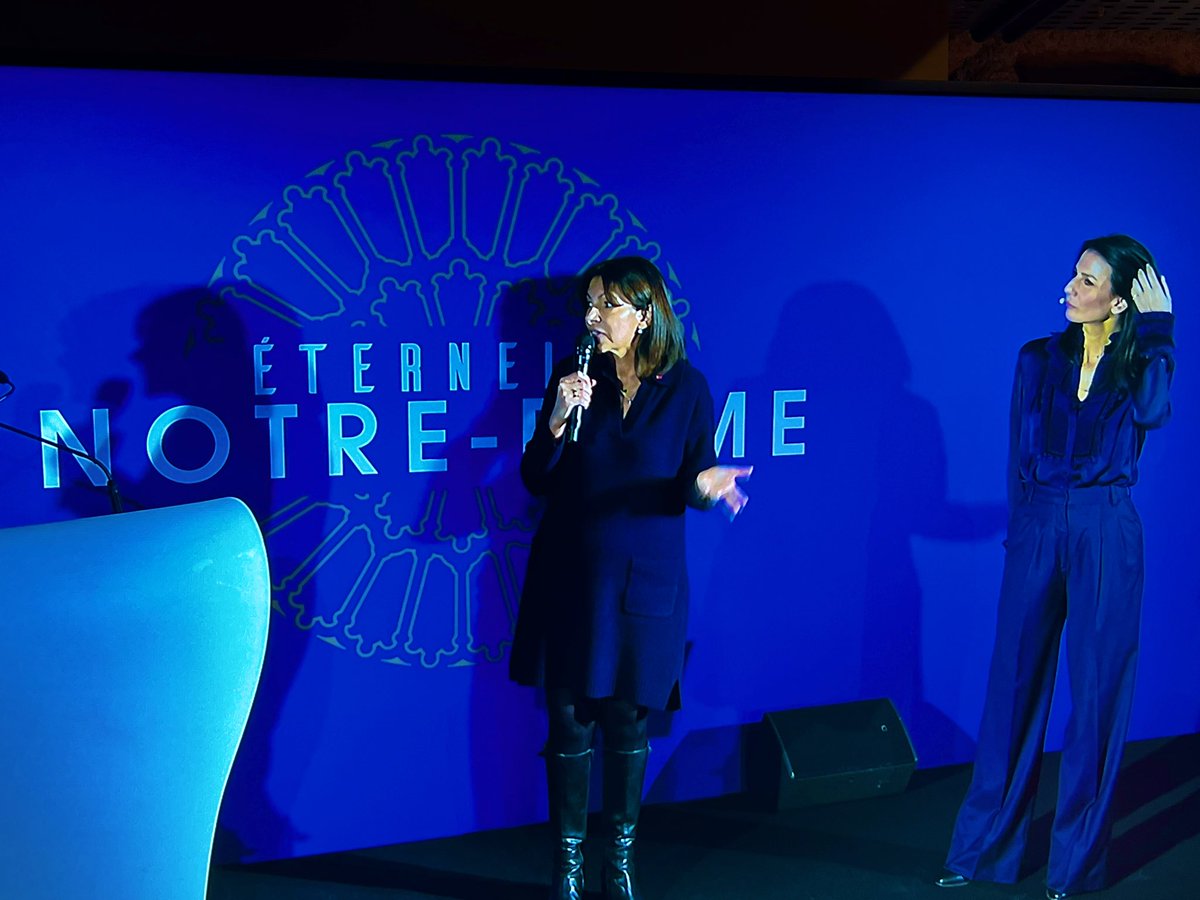 #EternelleNotreDame New place, … et pas des moindres !! #Innovation #VirtualReality <a href="/orange/">Orange</a> <a href="/OrangeGroupPR/">Orange Group Press Office</a> <a href="/eternelleND/">Éternelle Notre-Dame</a> <a href="/AmaclioP/">Amaclio_Productions</a> <a href="/Karinedussert/">Karine Dussert-Sarthe</a> <a href="/Anne_Hidalgo/">Anne Hidalgo</a> <a href="/padalancon/">Pierre-Albéric d'Alançon</a>