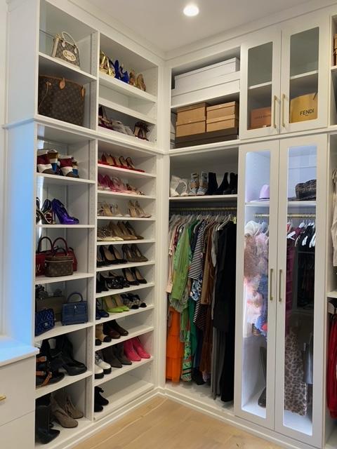 SimplyOrgYou's tweet photo. Our wonderful clients asked us to make their new home beautiful. We made their his and hers closets look like a show oom. 💕 https://t.co/ka6MMtqStD