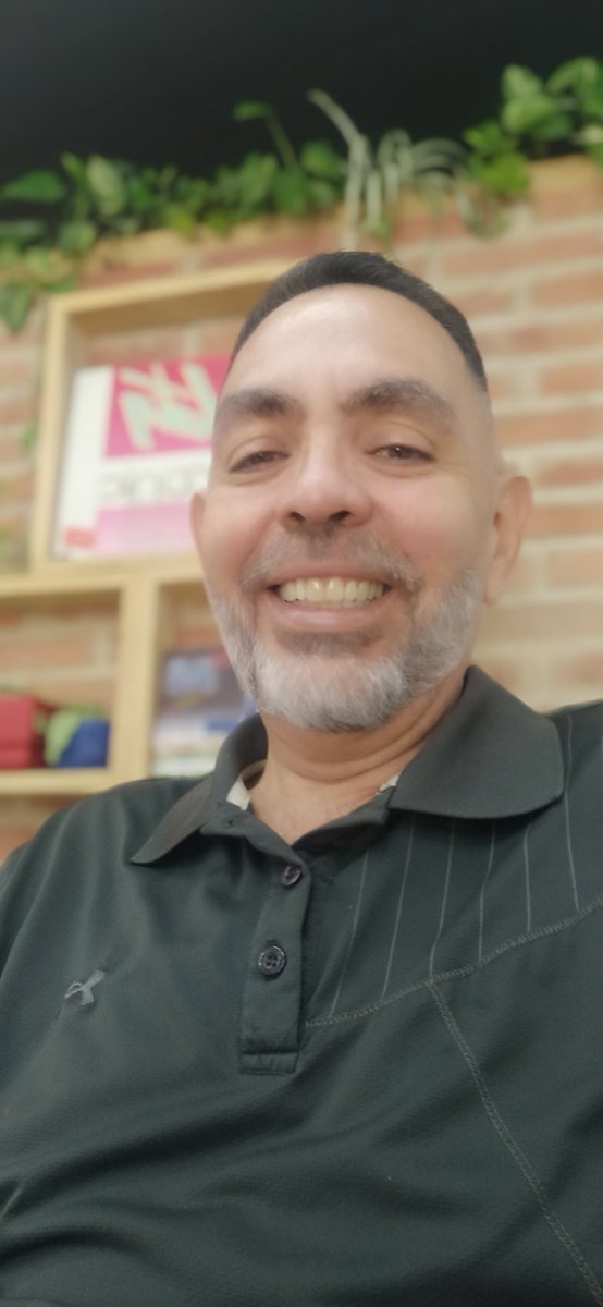 _carlosamado70's tweet photo. Feliz, los resultados de los exámenes de lab me salieron muy bien, solo ya es ir mañana al oncológico a recibir más vida 4/6 gracias por cada Ángel que se suma en mi batalla y la de muchos, El Cáncer no es Muerte!! Es encontrar apoyo y manos amigas https://t.co/wbARK2Vgts