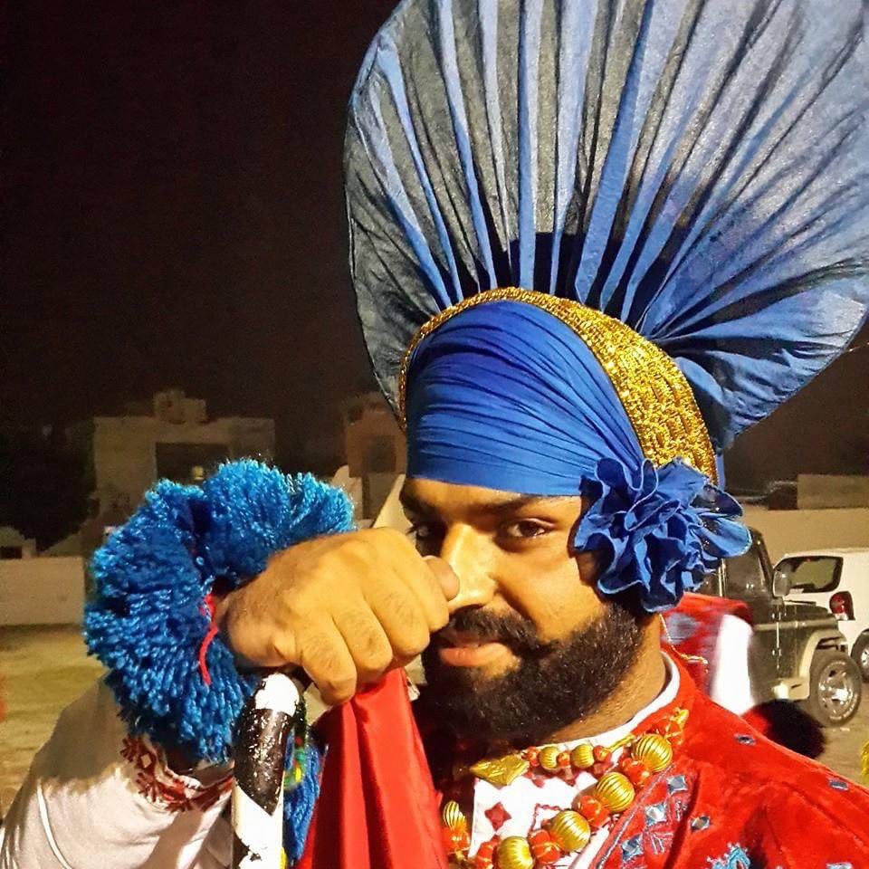 rajanaujla's tweet photo. #bhangra #rajanaujla #lovelife https://t.co/MWLGOsIokx