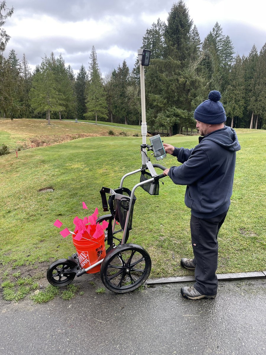 spartangrass's tweet photo. Upgrading irrigation maps. “Homemade” GPS wagon. @aldarragc @RaganTechnical1 https://t.co/VDNwbgRzVV