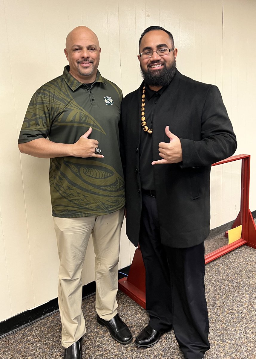Coach_Clay7's tweet photo. Thank you Sacramento State Football for stopping by Aztec Nation to recruit our student-athletes! Appreciate you, coach @CoachCherokee ! 
@BarstowFTBL #BarstowAztecs @sac https://t.co/fItZuTpIMy
