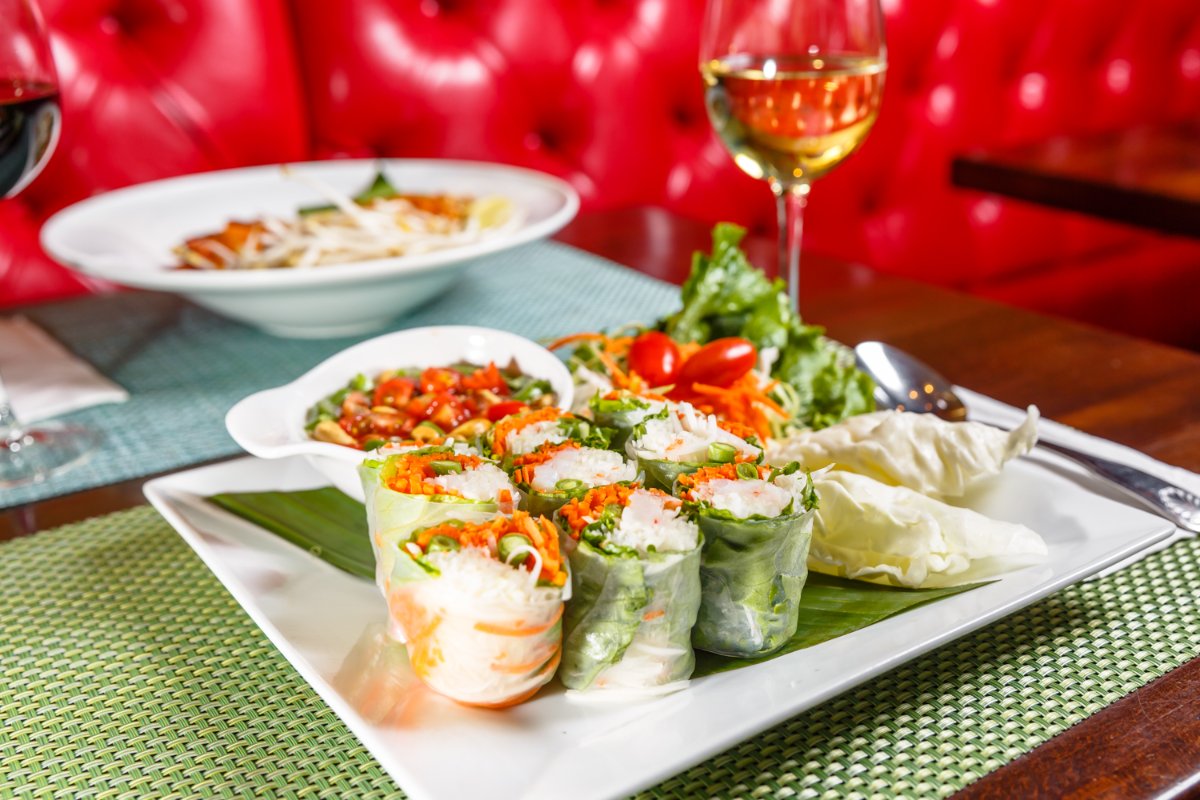 Weerathai's tweet photo. The first bite is the sweetest. That is, until the second bite! #WeeraThai #NortheasternThaiCuisine #LasVegasFoodies #LasVegasEats #ThaiFood https://t.co/8YJeAE5z8p