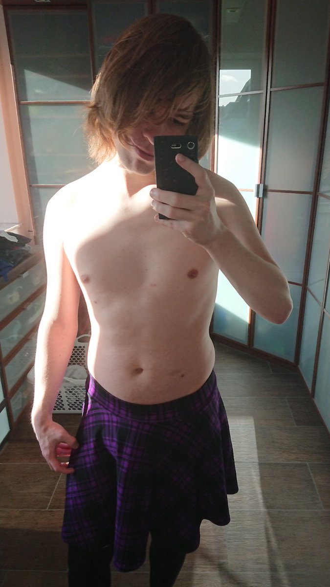 NeatherFem tweet media