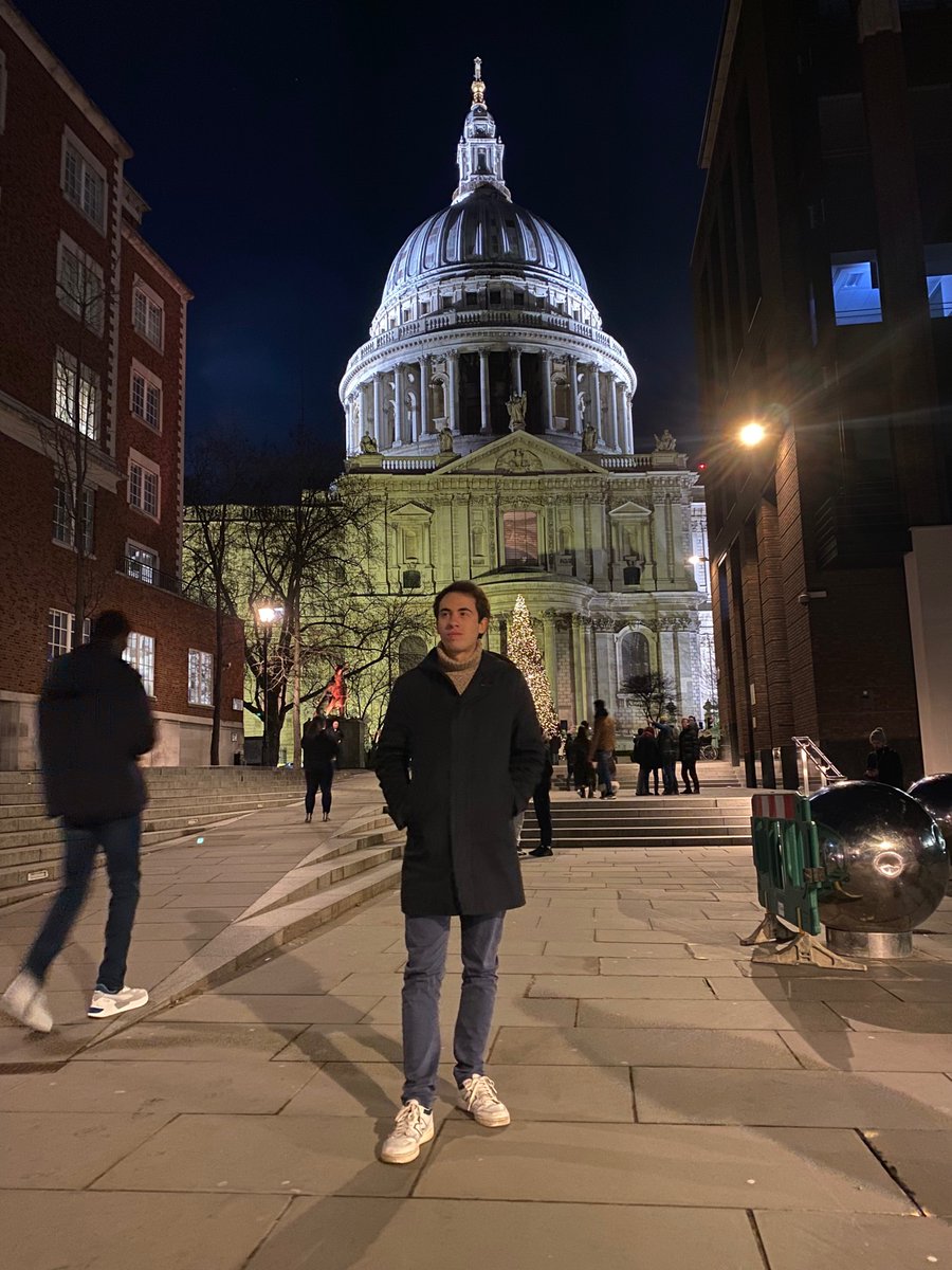 Finalmente una volta che mi fanno visitare bene Londra.