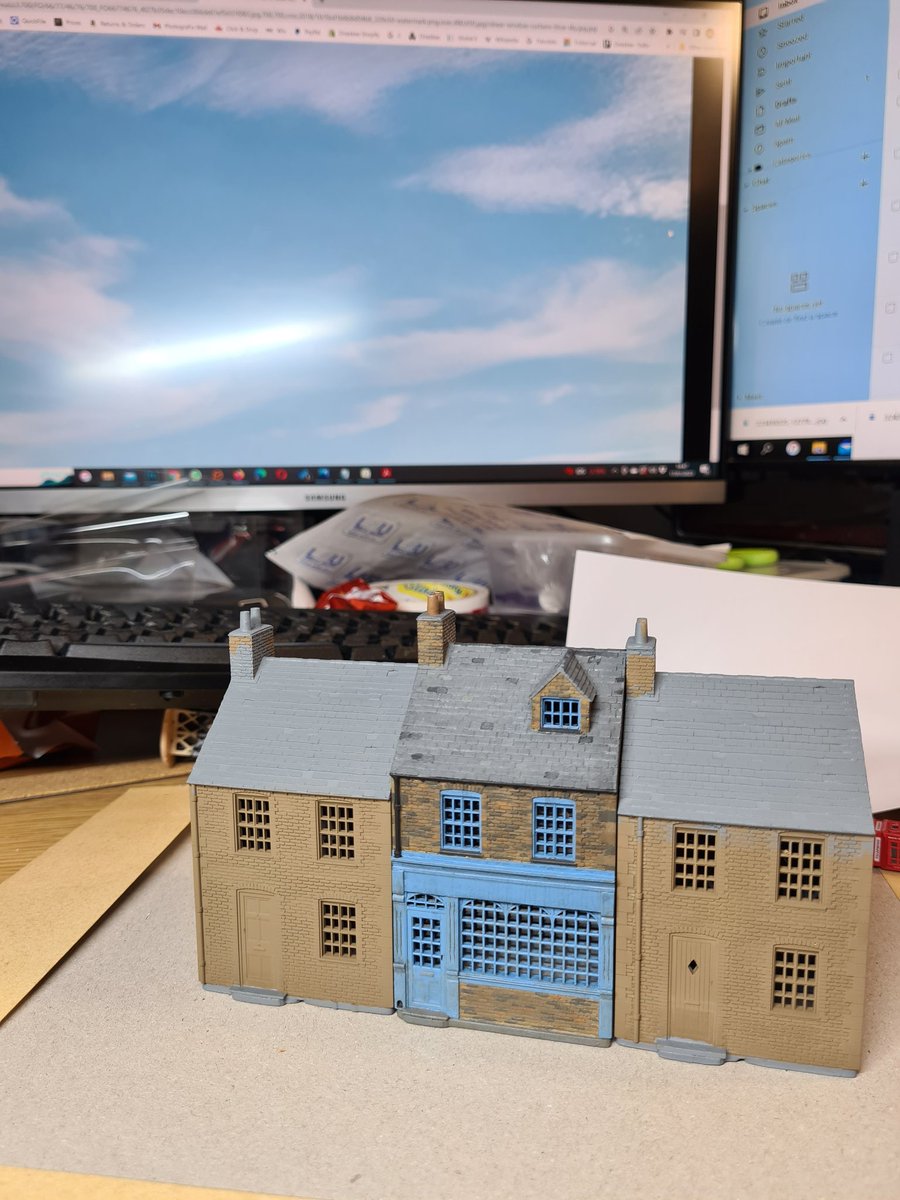 PhotograFixUK's tweet photo. Excuse the messy desk! A bit of camera trickery for the sky, and my #colourising skills came in handy with the unpainted buildings either side... https://t.co/hcTdZpyroL