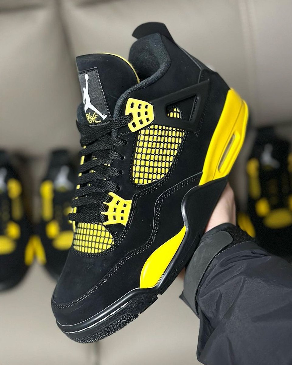 SneakerNews's tweet photo. Is the Air Jordan 4 "Thunder" a COP or a PASS? https://t.co/cbLqdkn63q