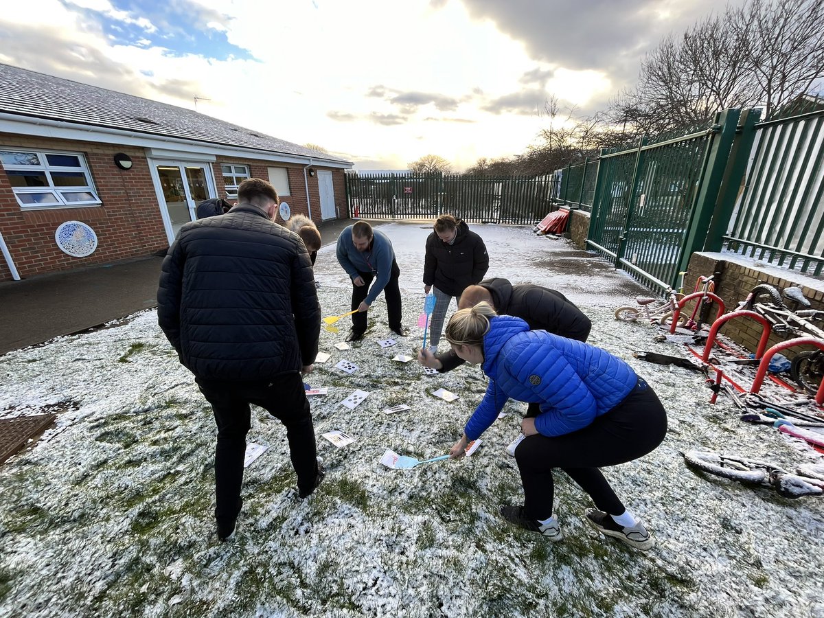 M_issH's tweet photo. It’s been a pleasure hosting the @NepScitt Primary Trainees for the last couple of days and getting them into the Early Years with a focus on Early Maths! https://t.co/b4dhBBDxgx