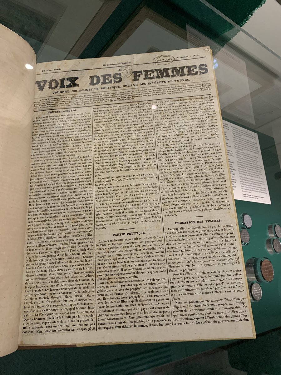 DawnInspire's tweet photo. Passionnante #expo #ParisiennesCitoyennes au @museecarnavalet de la révolution avec ici les Droits de la #femme d’Olympe de Gouges, la Voix des 🚺 le 1er #journal des 🚺, leur participation aux émeutes de la Commune et le 1er cour pour les 🚺 à la @Sorbonne_Univ_ en 1867 ! https://t.co/y1xJi3yQ1P
