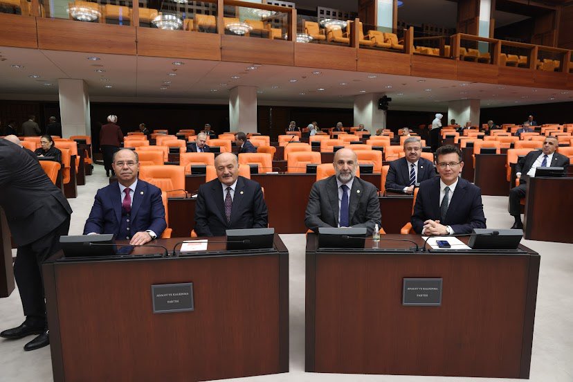 Ziverozdemir's tweet photo. #TBMM Genel Kurulunda çalışmalarımıza devam ediyoruz.. https://t.co/KqFLzrTz5W