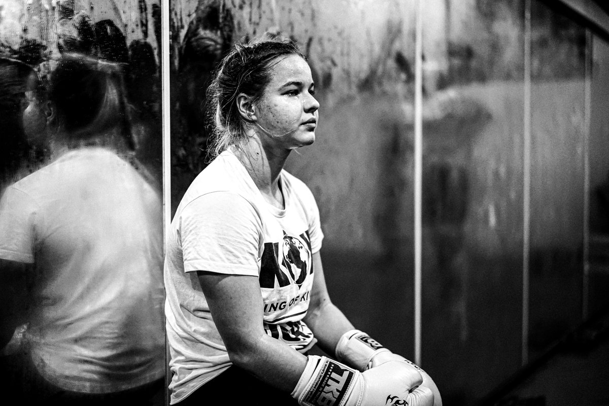 Picasso_79's tweet photo. Pierwsza w tym roku Granda na pięści i giry już za niespełna dwa tygodnie. Legioniści w ramach przygotowań sparowali w Garuda Muay Thai Gym. #LegiaFightClub https://t.co/qo8Ov56jGN