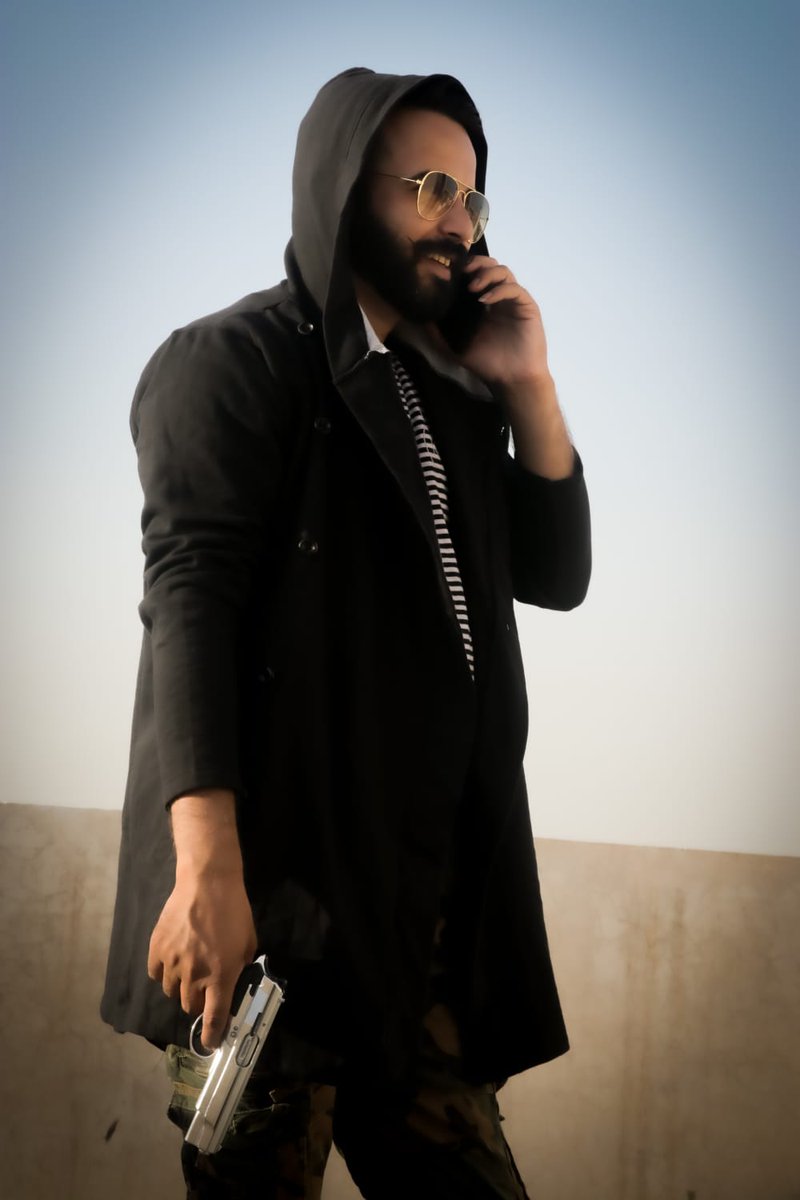 sunilpgartist's tweet photo. Fer Suit Boot Paaida Ni Sohniye , Je Kurta Pajama Fabbda 
Munde Sohne Te Sonakkhe Doven Sohniye Ni Dass Tennu Kehda Jachda 
Ikk Rakhda French Billo Raniye Ni Dujja #Kundimuchh Rakhda https://t.co/D2ZmPshNVd