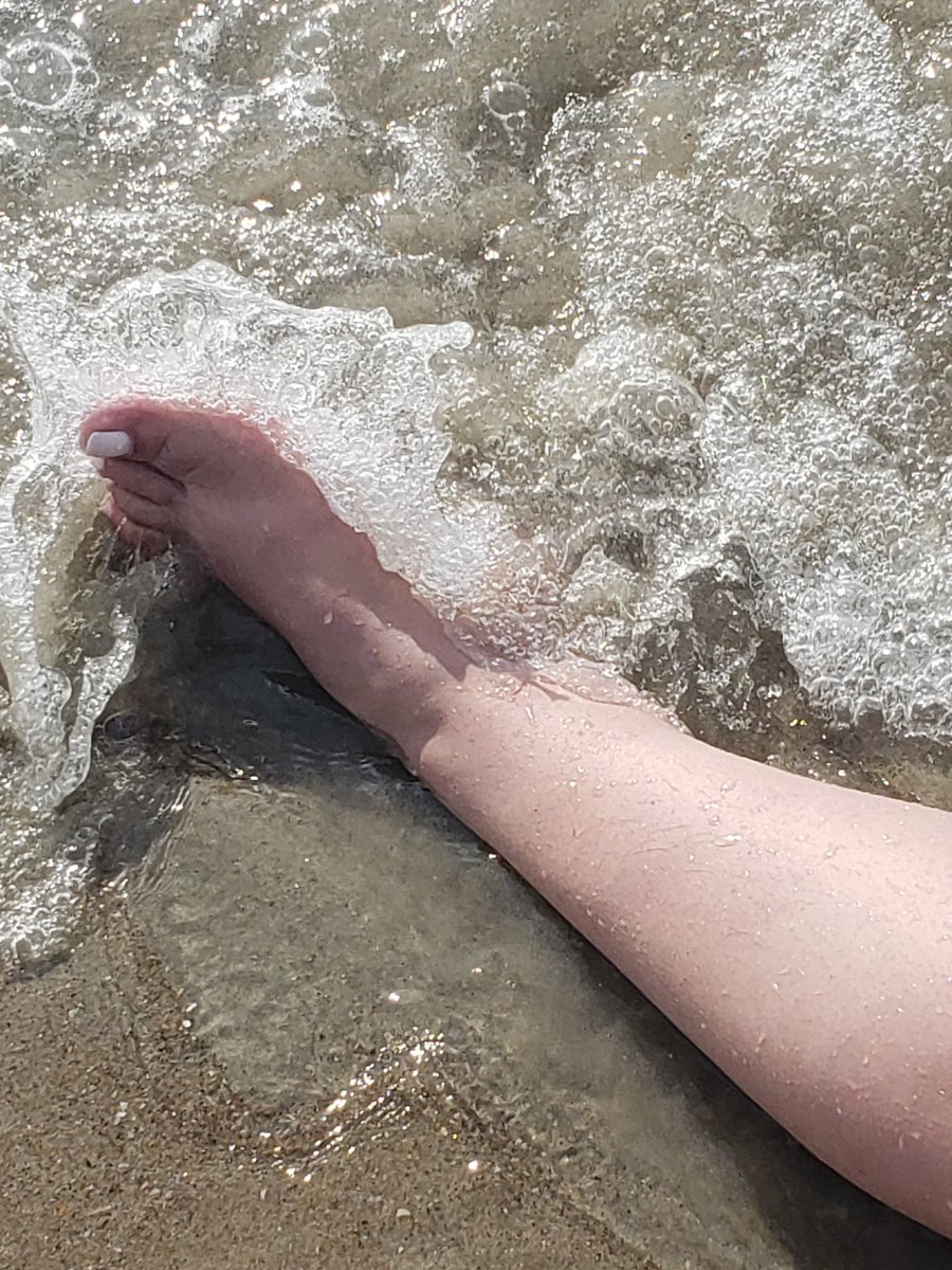 godesscwb's tweet photo. Boa tarde!!! #moneyslave #findom #pezinhos #podolatra #podolatria #feet #podo https://t.co/6mxnzWSC9J