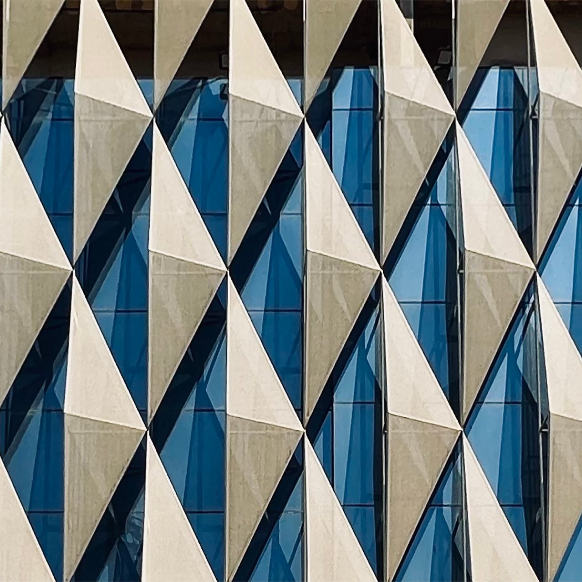 Insijam انسجام tweet media