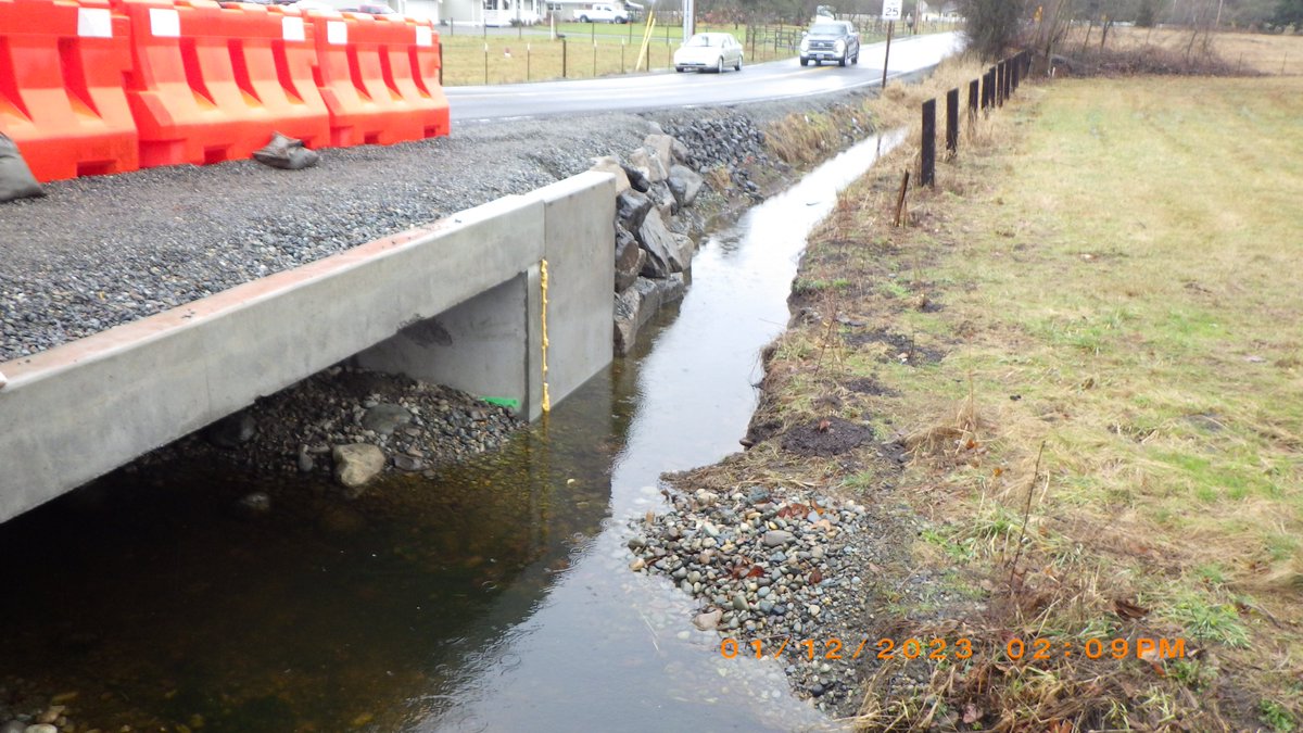 kcroads's tweet image. One way to prevent floods &amp;amp; improve #FishPassage is replacing rusted culverts Here's a 4-pack of before/after pics from summer 2022 on S.380th in #Auburn. This June we'll replace a culvert under NE Woodinville-Duvall Road. 
📲kingcounty.gov/wdroadculvert 
 @CMSarahPerry @DuvallTraffic
