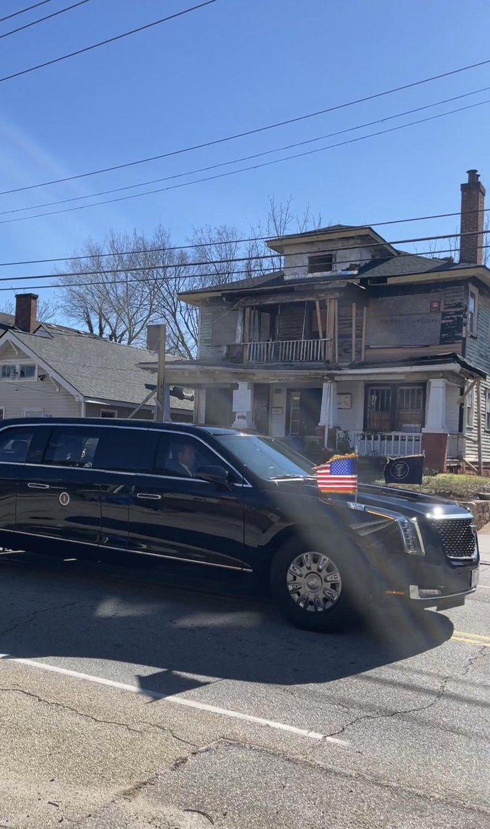 GAFollowers's tweet photo. President Joe Biden riding through Atlanta this past weekend. 

📸 u/_Valhalla___ https://t.co/hvVixBHZFU