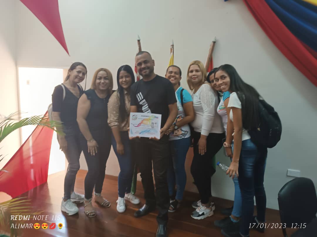 Hoy #17Ene El Alcalde Comunero <a href="/AngelPradoSP/">AngelPradoSP</a> junto a los Docentes  Homenajeado el Di del Docente #Dicen 📢 #SancionaLasSanciones aquí hay un pueblo trabajador en Simón Planas, <a href="/Fundabit_/">FundabitOficial</a> <a href="/Dimary08/">D!mary_Anzola</a> @MPPEDUCACION <a href="/_LaAvanzadora/">Yelitze Santaella</a> <a href="/VocesUrgentes/">Comunicación Comunal</a> <a href="/supervisionlara/">Territorios</a>