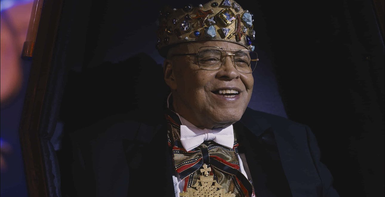 A legend s birthday today. 

Happy 92nd birthday to James Earl Jones. 