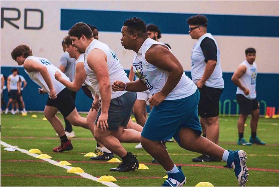 Had a great time at the <a href="/BOOMfootball/">BOOM Football</a> Best of the Best Showcase on Sunday!! Competed and learned a lot from it, can’t wait to see what’s next!!! <a href="/SalomonDLcoach/">CoachSalomon</a> <a href="/CoachSaboFIST/">Kevin Sabo</a> <a href="/mikeclarkpreps/">MikeClarkPreps</a> <a href="/PrepRedzoneIL/">Prep Redzone Illinois</a> <a href="/EDGYTIM/">Timothy “EDGYTIM” OHalloran</a> <a href="/Coach_Thrash/">Steven Thrash</a> <a href="/CoachLukeMoore/">Luke Moore</a> @CoachMooreNIU