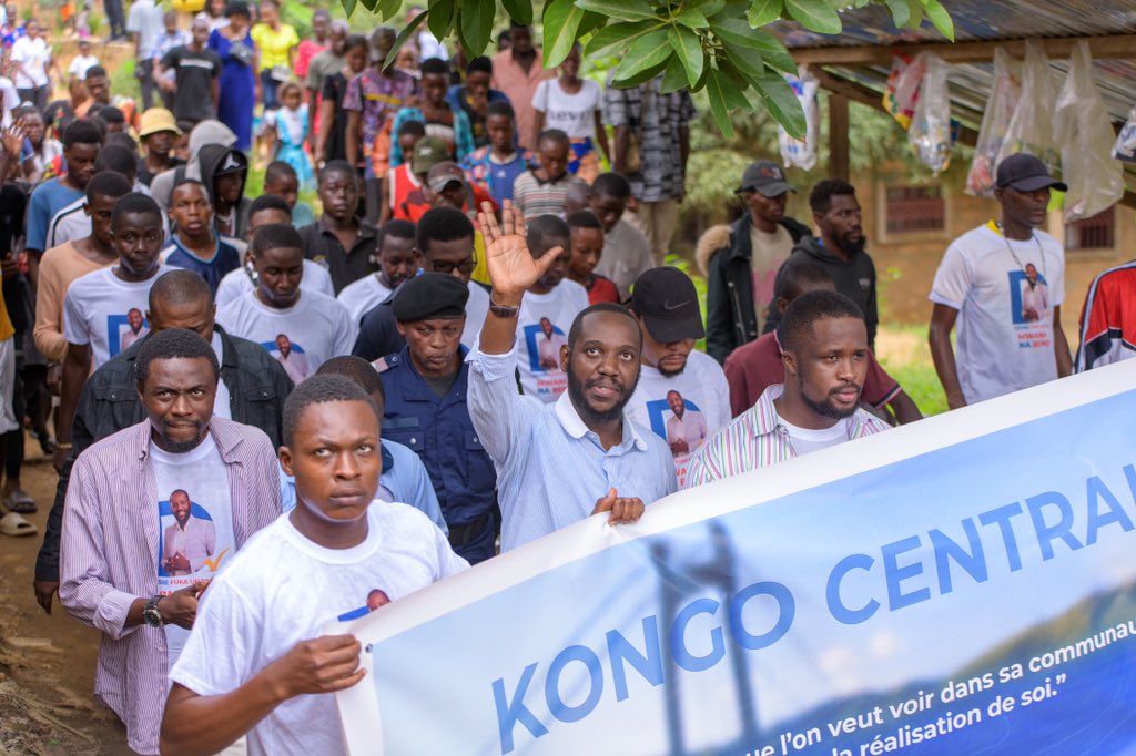 DesireFuka's tweet photo. Devoir accompli ! 
Merci pour le soutien et l'accompagnement que vous nous avez réservé. Le Kongo Central n'est pas resté indifférent lors de mon arrivée dans le centre d'enrôlement.

Enrôlez-vous massivement pour des meilleures élections en 2023. https://t.co/J5tIQKJNdO