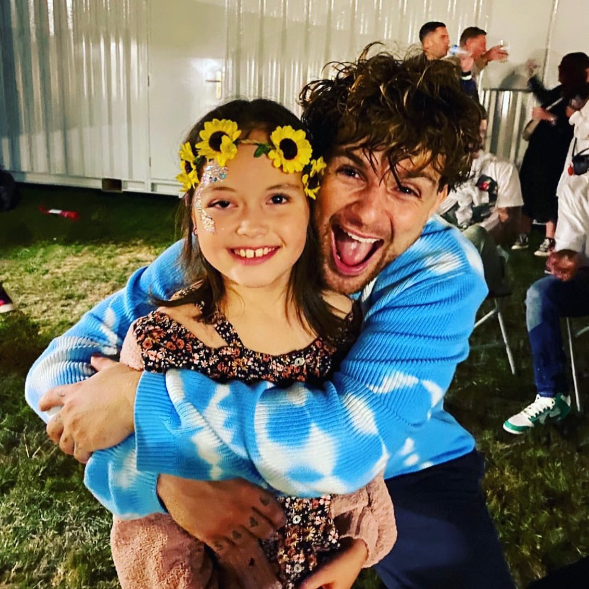 It’s Heartbreaking that we say goodbye to Our friend Amber who sadly lost her battle with cancer on Sat night, the day before her 9th birthday. At the <a href="/Coventry_City/">Coventry City</a> game sat there will be a minutes applause on the 8 minute mark to celebrate Amber. RIP 💔 Cov fans please RT #PUSB