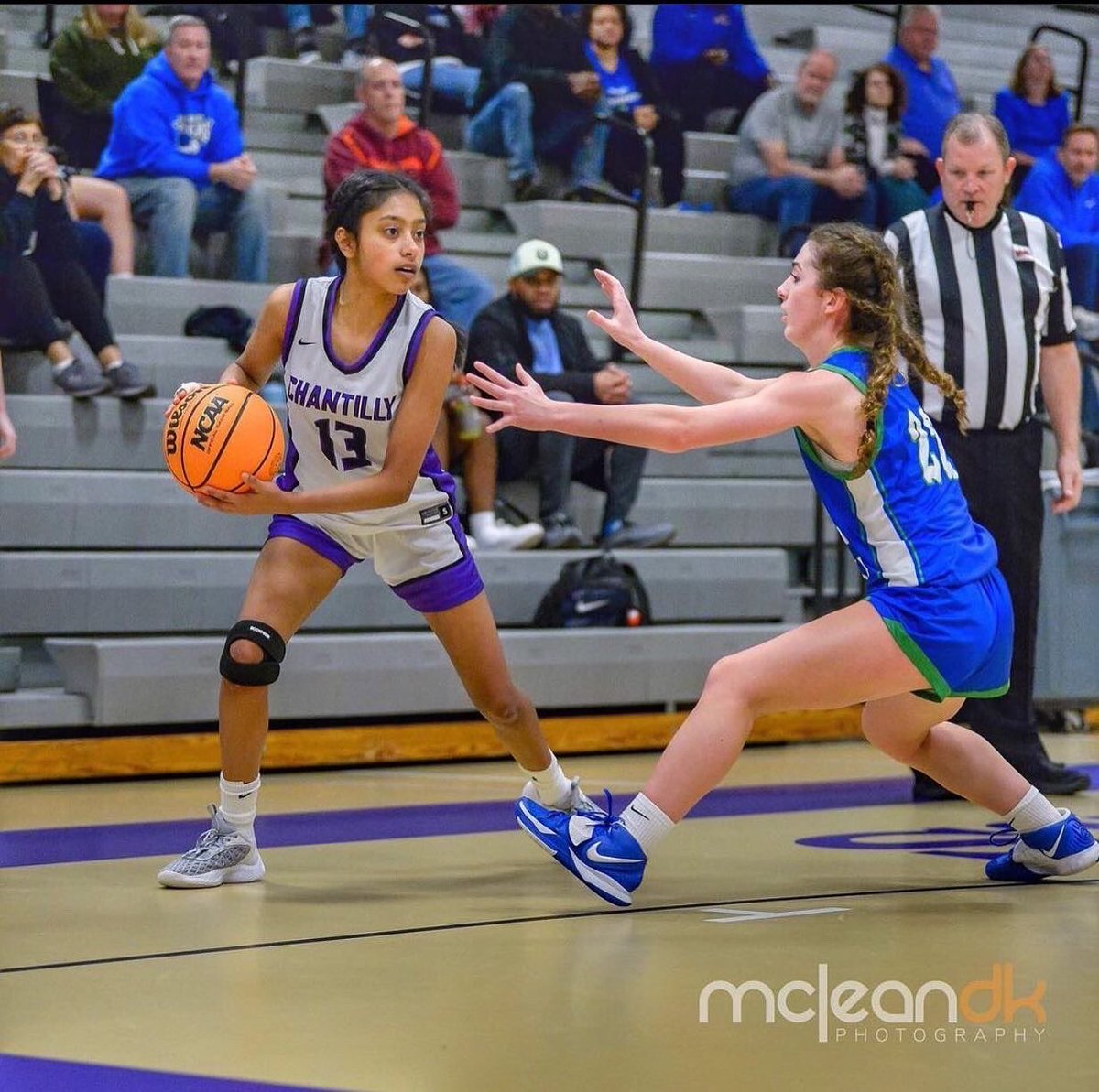 southlakes_gbb's tweet photo. Seahawks traveled to Chantilly last week! Varsity heads into today’s game 🆚 Westfield 2-0 Concorde District &amp; 8-4 Overall!#packthestands💚💙 #homegame

🙏 Coach McLean who captured our  athletes (3 levels) #seahawkdefensestrong #seahawkproud💚💙
�� @mcleandk_photography https://t.co/7ITKzgSxuX