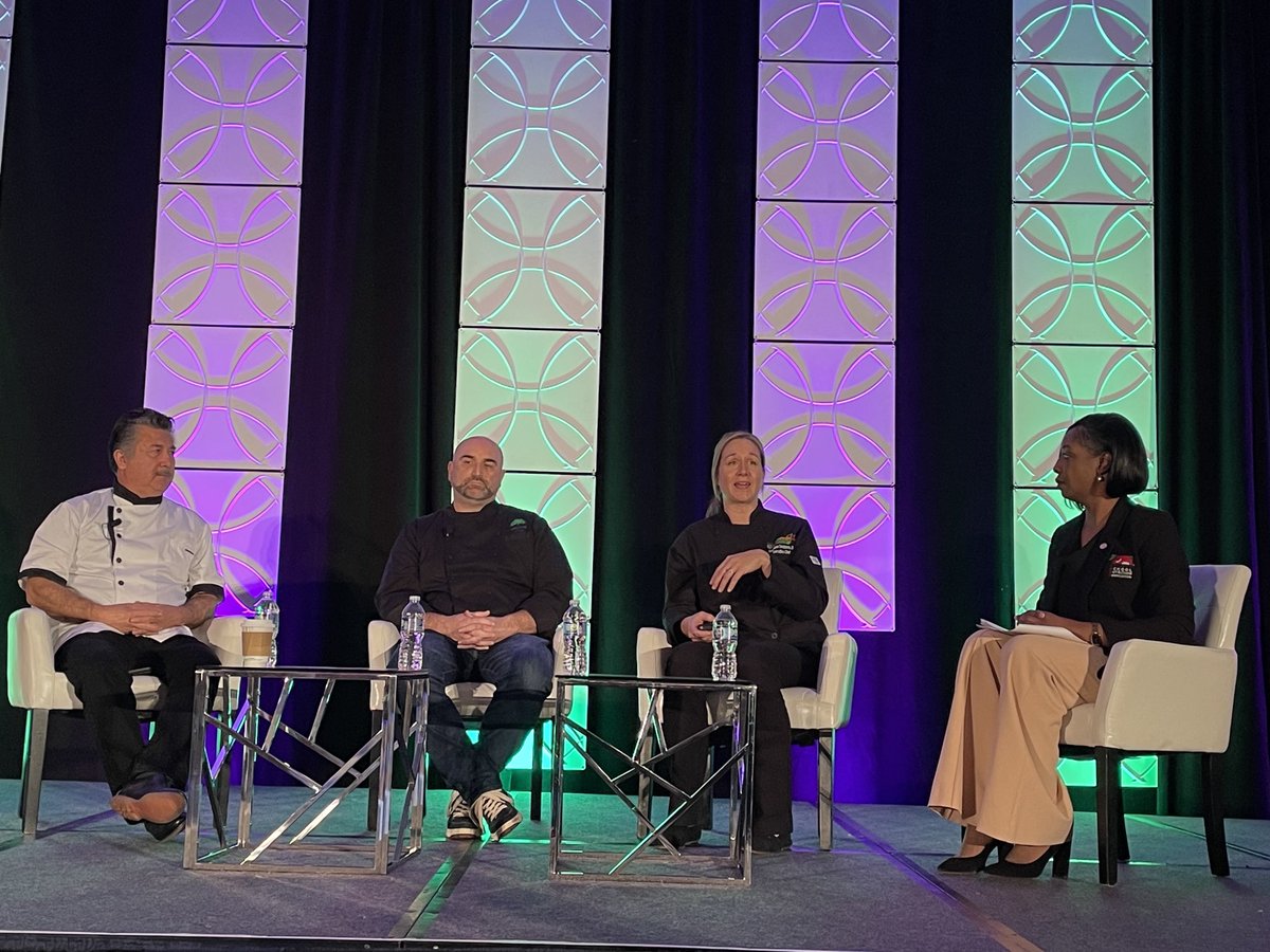 jen_lewi's tweet photo. Ending #SNIC with renowned #schoolchefs sharing creative, healthy, delicious #schoolmeal recipes tailored for their communities. Amazing! ⁦@SchoolLunch⁩ professionals rock! ⁦@ichildnutrition⁩ ⁦@acfchefs⁩ ⁦@nokidhungry⁩ ⁦@chefjoseandres⁩ https://t.co/14JuSsaJe3