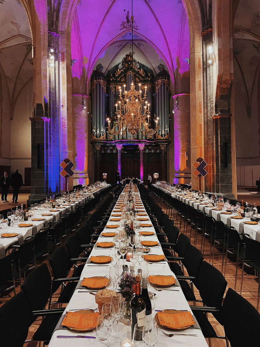 weavmusic's tweet photo. Wow, @MxTconference picked a stunner of a location for dinner: @keitk just shared this with our team. Catch her tomorrow talking about what the #metaverse sounds like.
(Also don’t overlook the magical artistry on display in the physical-verse!) #mxtconference #mxt2023 https://t.co/tuVKWRFulq
