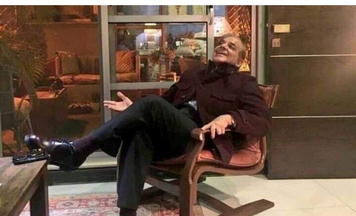 SilaNaqvi's tweet photo. مطلب حد ہے یار، کم از کم تصویر کے لئے پوز تو خان کا چوری نہ کرتے۔۔۔۔ 🤦♀️
#CopyDogs
#چور_اور_ڈاکو_مل_گئے https://t.co/D77N01z0QF