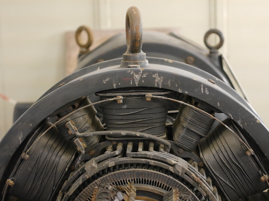 shapingwaves's tweet photo. 192 kHz recordings of old, high powered motors, generators and switches #motorsound https://t.co/1pXFHq87bO  #soundfx #audiopost https://t.co/XlS3uCS6r5