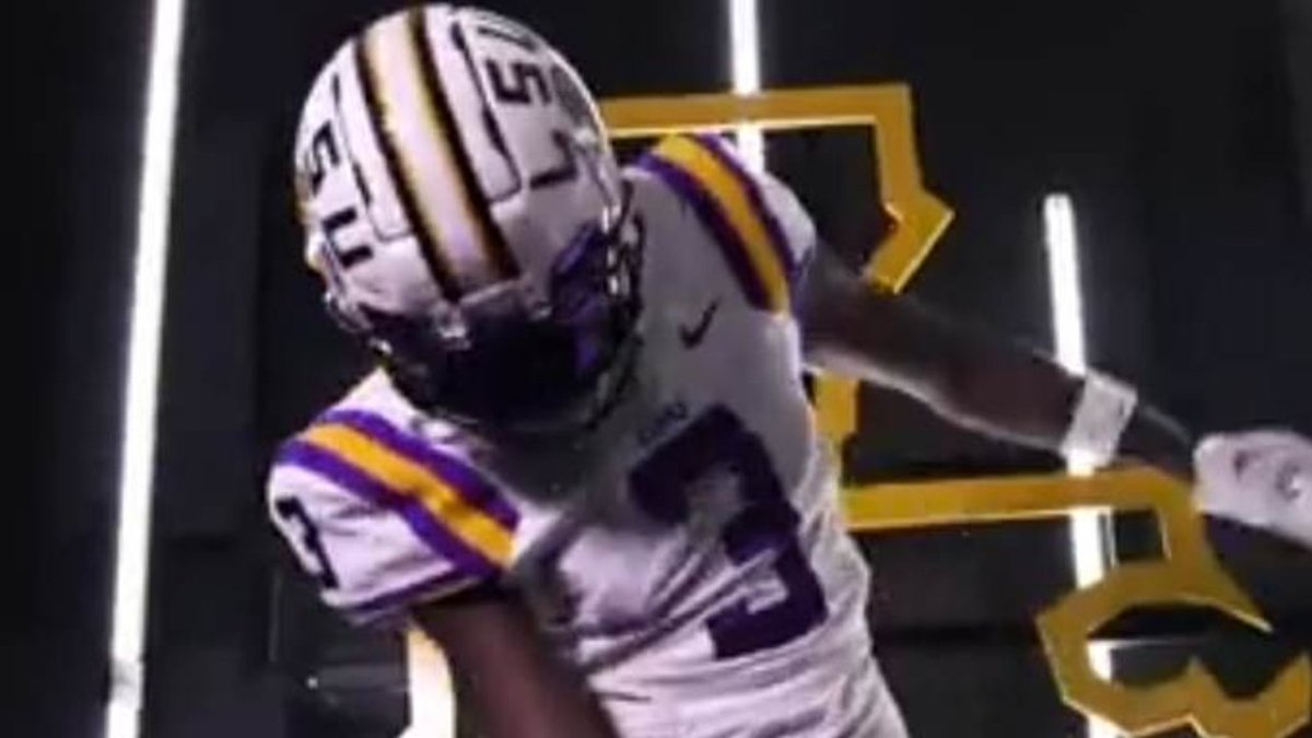 MichaelBlack_FB's tweet photo. My Biggest Impact Portal Players for 2023

1. Sam Hartman (ND)
2. Ernest Hausmann (MICH)
3. Travis Hunter (CU)
4. Devin Leary (UK)
5. Jaheim Bell (FSU)
6. Ajani Cornelius (ORE)
7. Denver Harris (LSU)
8. Fentrell Cypress (FSU)
9. Dasan McCullough (OU)
10. Jordan Burch (ORE) https://t.co/SBqUNlLRrr
