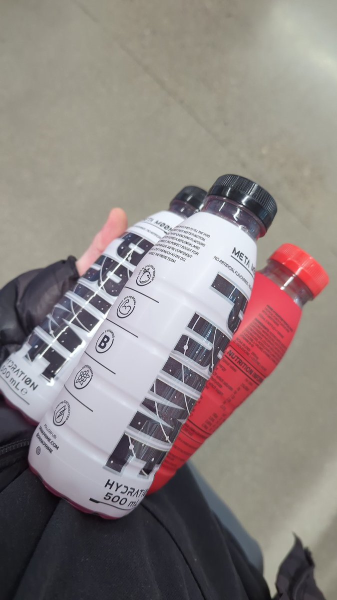 clarkeben981's tweet photo. @prime_tracker goated app, got 2x meta moon and 1x berry prime from Asda Redditch, thanks ☺️ https://t.co/Rz473GdmPD