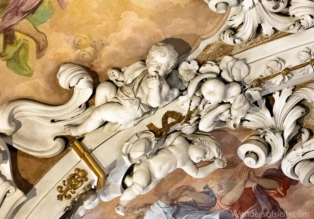 Decorations by Giacomo Serpotta in a building behind the Palermo cathedral now used as a school for priests. #serpotta #sicily #Palermo