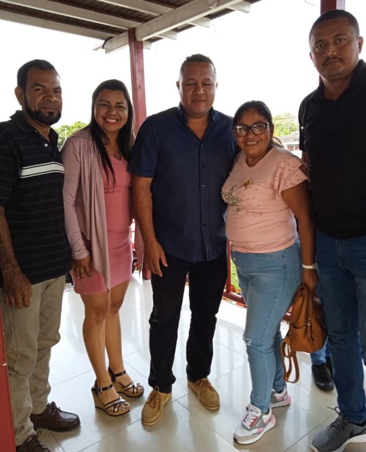 🚩Hoy #17Ene|| El Alcalde Comunero <a href="/AngelPradoSP/">AngelPradoSP</a> junto a los Docentes  Homenajeado el Dia del Docente #Dicen 📢 #SancionaLasSanciones aquí hay un pueblo trabajador en Simón Planas, <a href="/Fundabit_/">FundabitOficial</a> <a href="/Dimary08/">D!mary_Anzola</a> @MPPEDUCACION <a href="/_LaAvanzadora/">Yelitze Santaella</a> <a href="/VocesUrgentes/">Comunicación Comunal</a> <a href="/supervisionlara/">Territorios</a>
