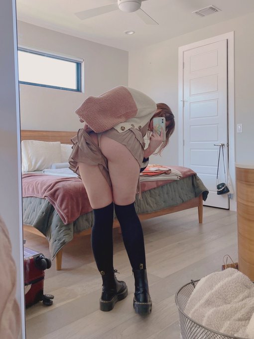peek-a-booty https://t.co/DJVGT4MQzT