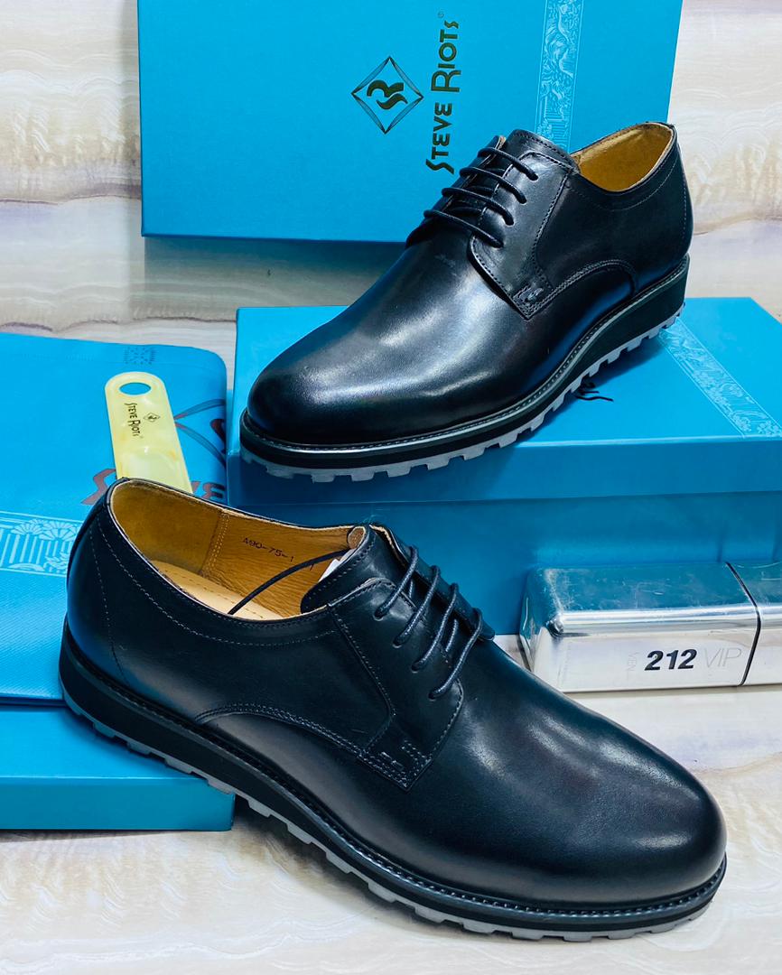 HammedSaka12's tweet photo. u can chat me up for accessories wears 
08173228246 or 09152329747 https://t.co/nul3vePtf4