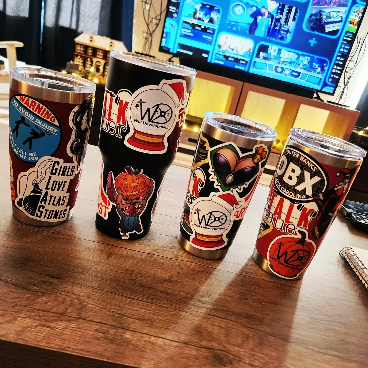 JBauerart's tweet image. Finally figured out what to do with my #stickercollection ! A mix of some of my friends creations, my creations for friends, my own work, and some of my fav local businesses. 

#JBauerart #art #artist #yeti #cups #yeticups #stickerwolf #tomanddan #briandemeterart #willdevelopment