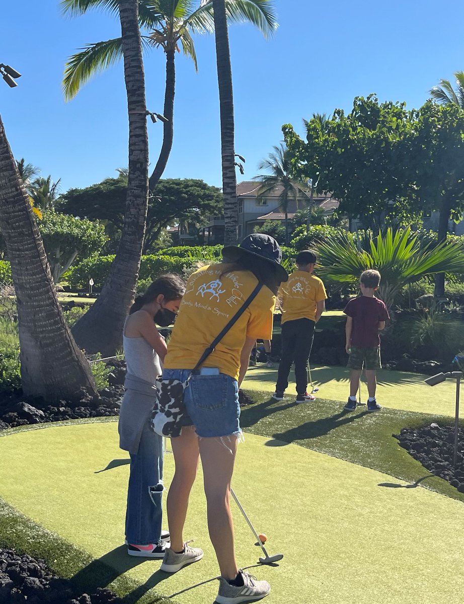 KingsShopsHI's tweet photo. Look who came to play at our Kings' Shops Lakeside Putting last week.  Aunty Terry giving great pointers.  Mahalo to all the students coming out to play. 

#VisitKingsShops #WaikoloaBeachResort #kingsshopslakesideputting 
#innovationspubliccharterschool https://t.co/LYYyJabzMi