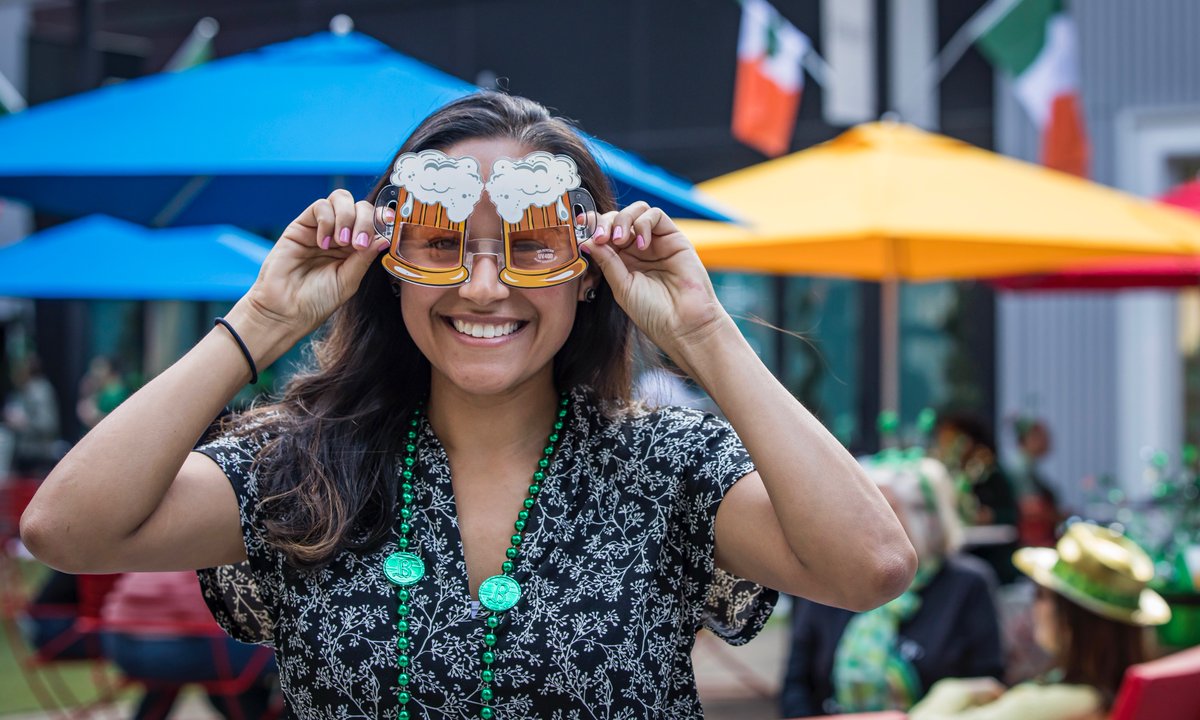 ColonySquareATL's tweet photo. Feeling lucky, Midtowners? 🍀
Luck Of The Square is BACK on March 11th in The Plaza!
For more details ➡️ https://t.co/JXbm9WEYiv
#colonysquare #csq #midtownatl #midtownatlanta #atlanta https://t.co/6vMBtZuiVu