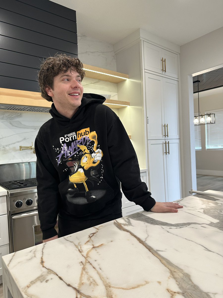 Luke Cooper on Twitter: "Rare Wholesome Fully Clothed Pic"