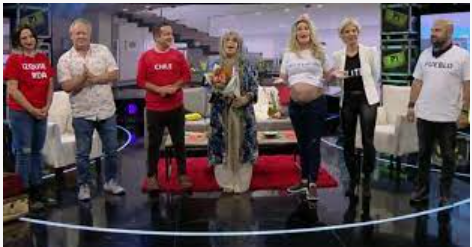 NDi3go's tweet photo. @MaxiPatriota Genial que @_belenaza este en #VINA2023 👏👏👏
Gracias por la información!
Espero recree los skecth que hicieron reir en #SomosPI y mostraron la realidad de Chile en @lared 💪 https://t.co/rn1xvXLIKh