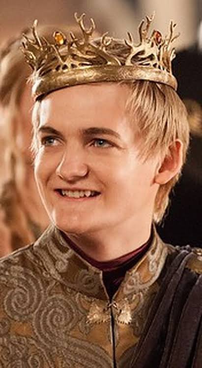 Deus que me perdoe, mas essa Bruna Griphao é a cara do Joffrey Baratheon
