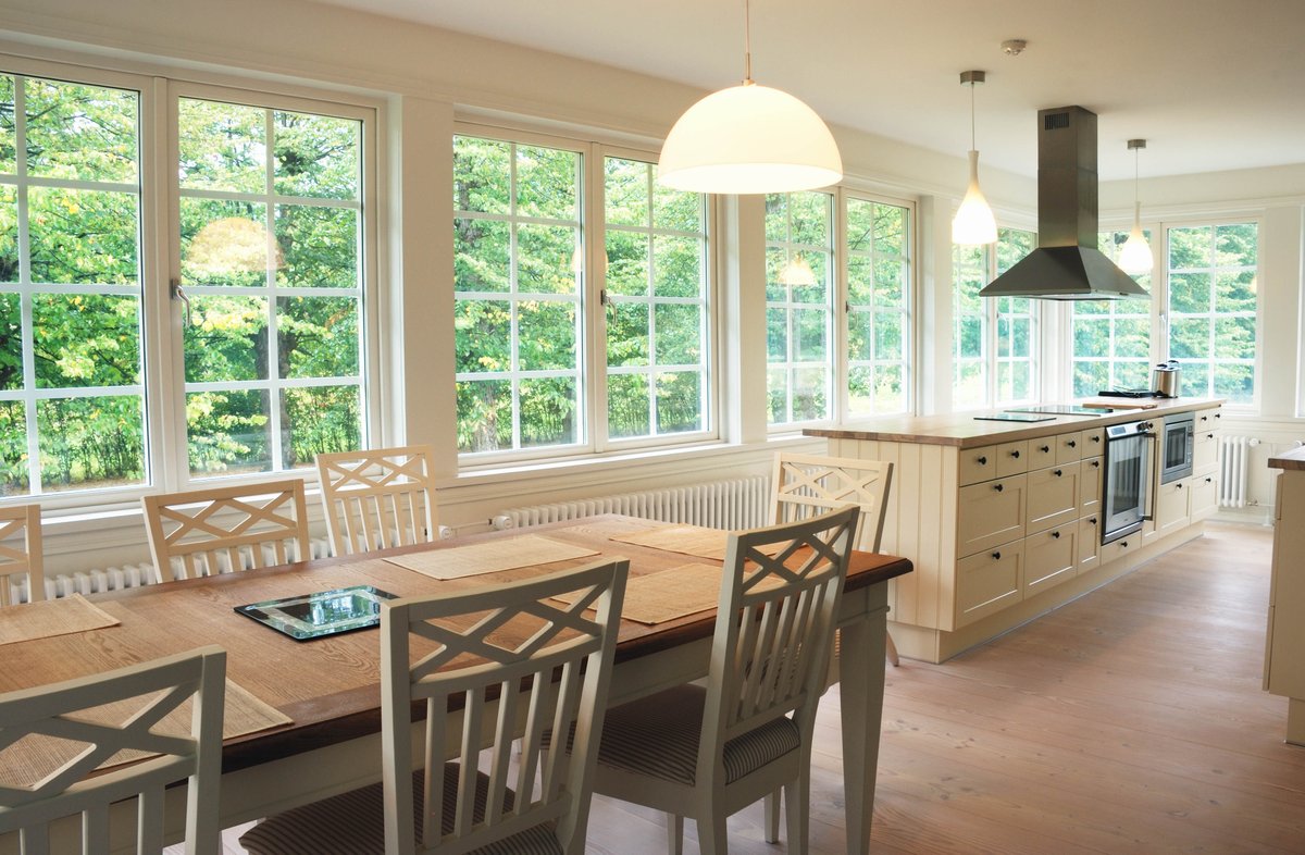 precisionplus_'s tweet photo. Windows have a particular significance in residential construction, as they are seen both by you and passersby regularly. We understand that special care is needed for these noticeable features, so we handle window installation services with caution and competence. Contact us ... https://t.co/POxbiI8ZQ8