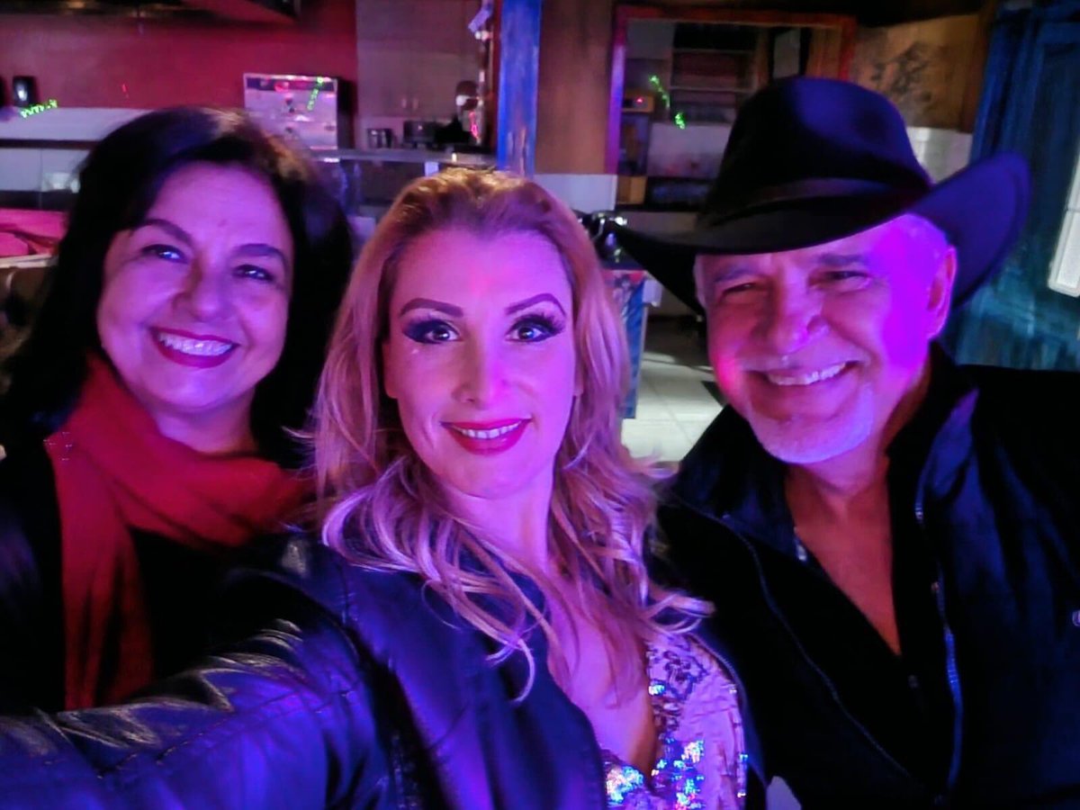 Maylucita's tweet photo. #supermachi #maylu #mayluhernandez #soprano #happybirthday #mariachis https://t.co/G2qHKNZ4d2
