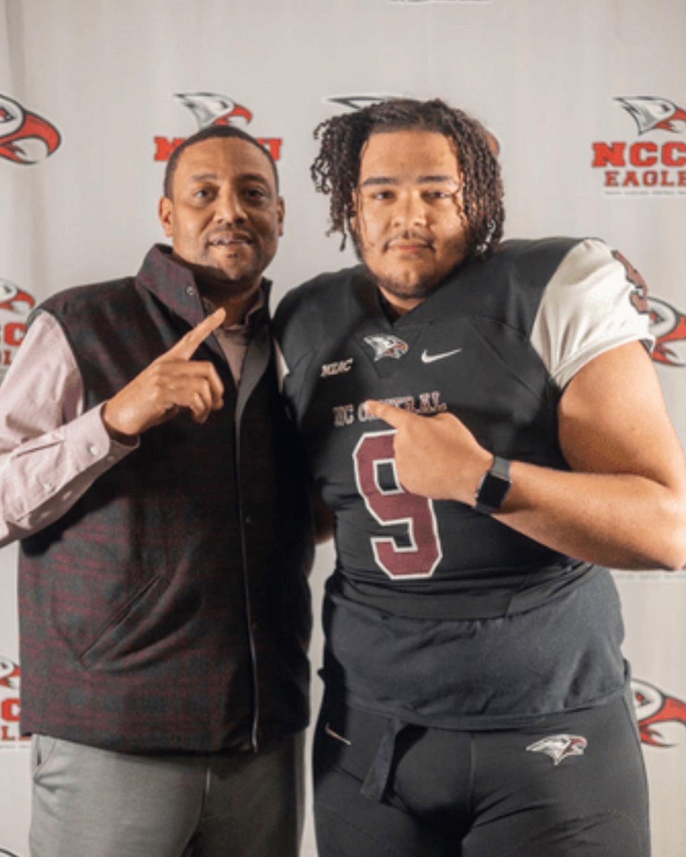 Eli Clark 6'3"/280/DT blessed to receive offer from North Carolina Central University
* Riverside-Durham High School NC