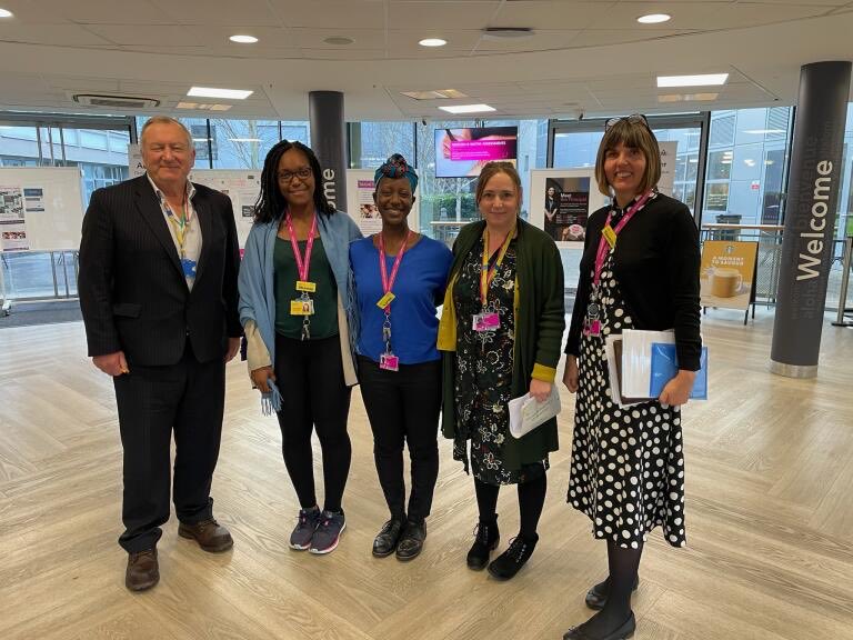 Excellent visit to ⁦<a href="/LSEColleges/">London SE Colleges</a>⁩ Bromley Nido Volans Centre to meet ⁦<a href="/OxleasNHS/">Oxleas NHS</a>⁩ and LSEC staff providing great service to students.   ⁦<a href="/samparrett1/">Dr Sam Parrett CBE</a>⁩ ⁦<a href="/Regan1Lorraine/">Lorraine Regan</a>⁩