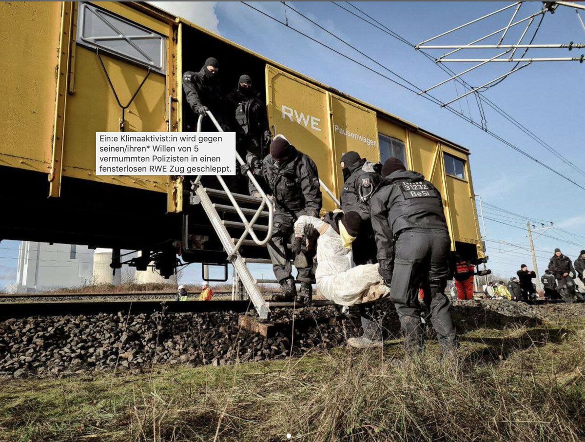 AnnEffes's tweet photo. Also solche Bilder hätte ich ja vermieden. https://t.co/B4eTZUX90T