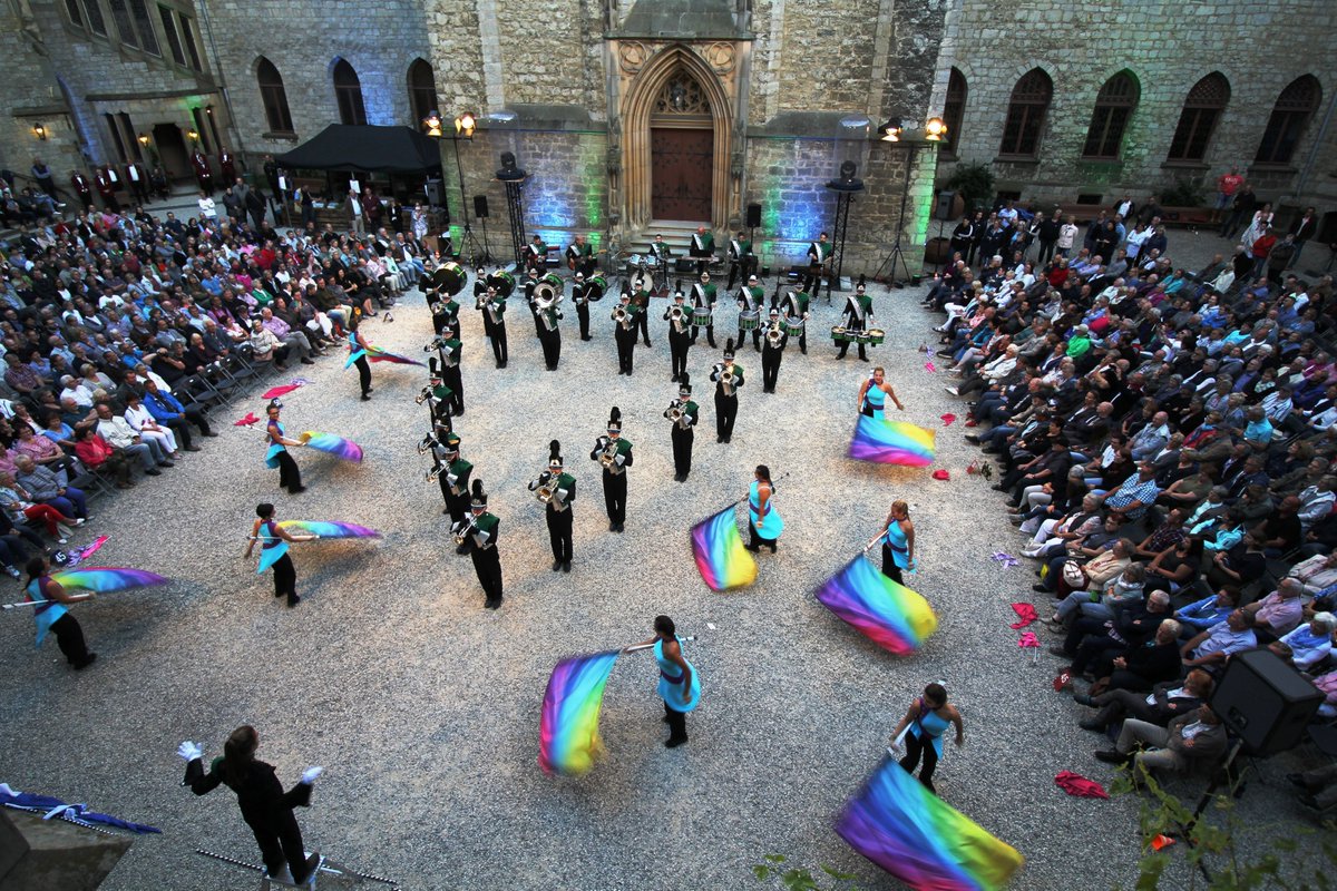 BLV_Taptoe_Show's tweet photo. Le troisième groupe annoncé, nous viendra d'Italie.
Le Brianza Parade Band.
Leur objectif? Vous divertir par la musique
#Beauvais #beauvaisis #taptoe #tattoo #marchingband #elispace #festival #fanfare #showband #hautsdefrance #oise #PARADE https://t.co/fCzbTwwxOA